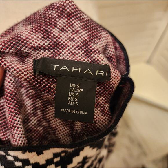 TAHARI DIAMOND BLK/WHITE/RED MOCK TURTLENECK SIZE SMALL - Picture 6 of 6